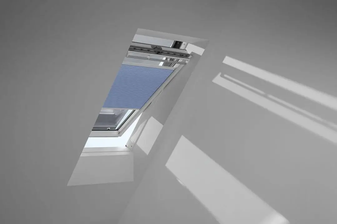 VELUX Vorteils-Set Wabenplissee mit Hitzeschutz FOP C02 1156S Nachtblau/Schwarz,Schiene alu PG:S-FOPC021156S