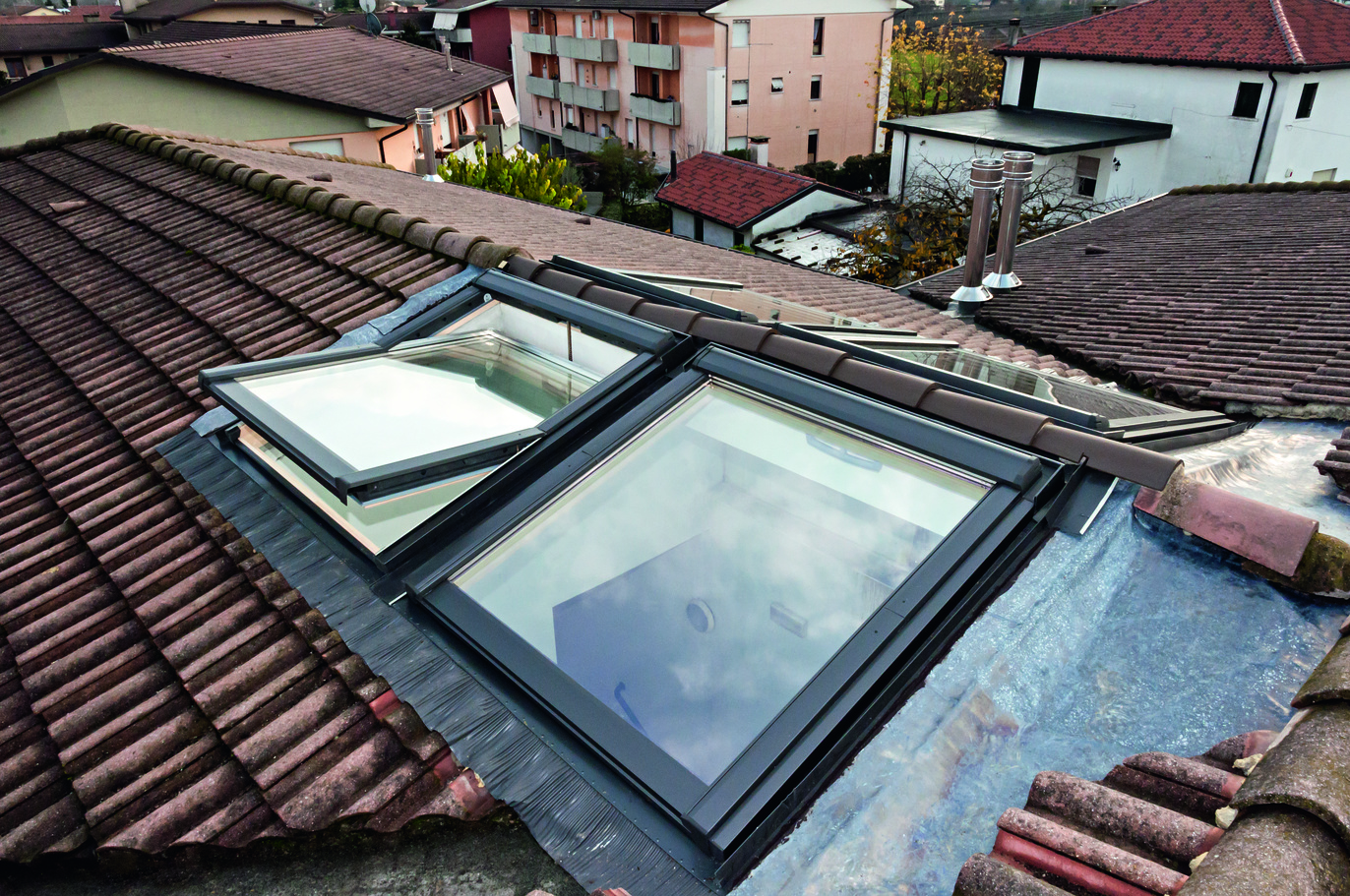 RotoQ Tronic Schwingfenster QT4 Holz-743098M Fenster, Gebäude, Dachfenster, Wohnen, Dach