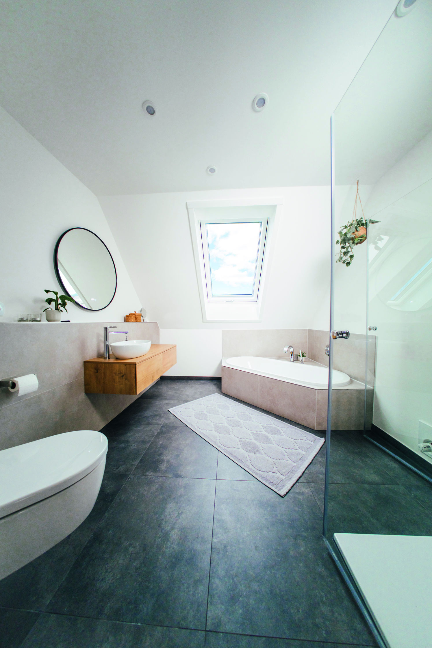 Roto Designo Heat Klapp-Schwingfenster R8 Kunststoff R89H 065/118 K200 Uw-Wert: 0,99 Fußboden, Bodenbeläge, Baden, Badewanne, Wanne